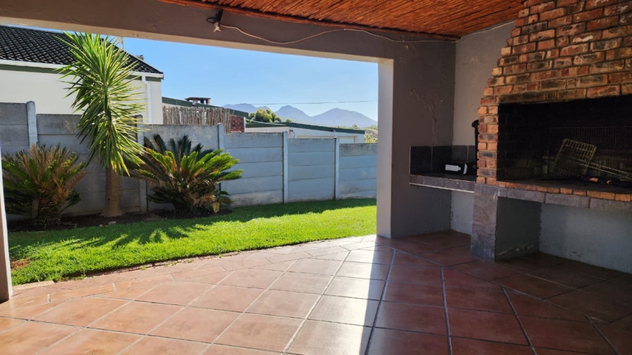 3 Bedroom Property for Sale in Denneoord Western Cape